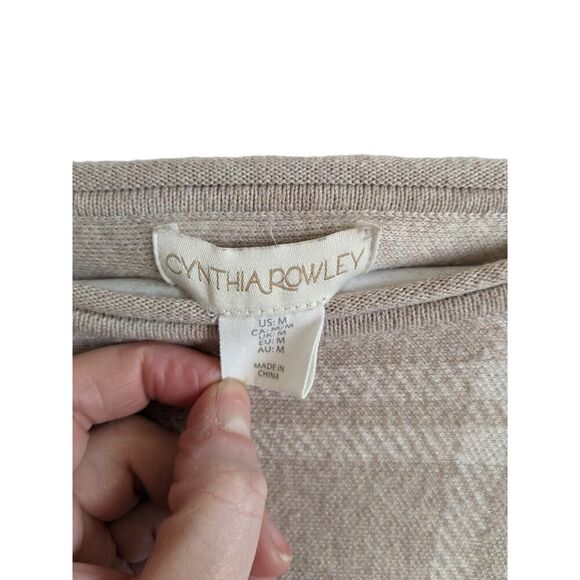 Cynthia Rowley Sweater Size Medium‎ - Picture 2 of 5